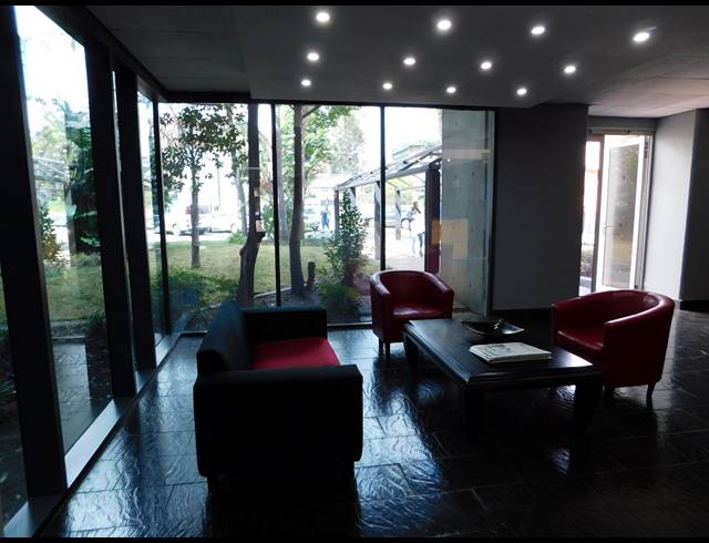 4,664M² OFFICE TO LET IN FERNDALE